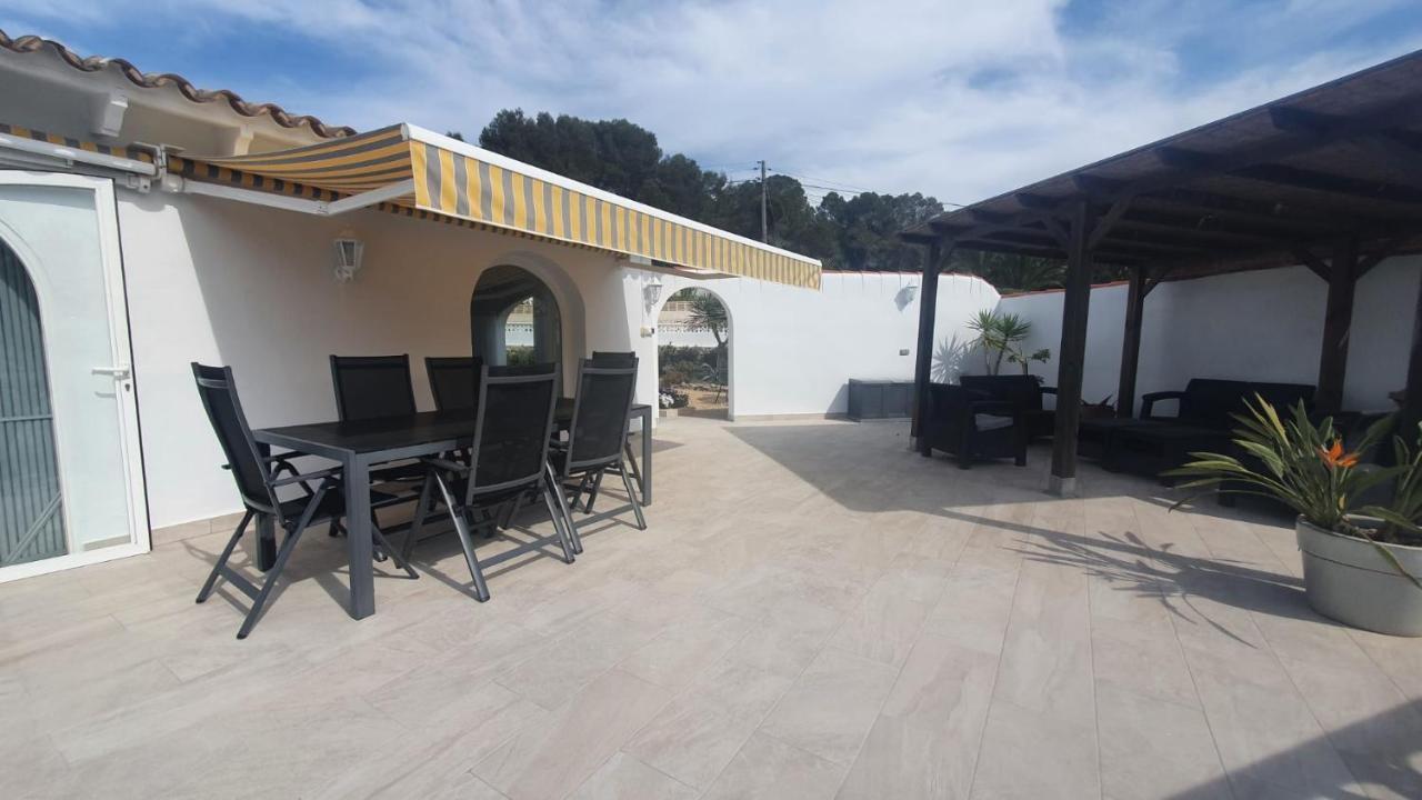 Cheerful 2-Bedroom Villa With Private Pool Calpe Exteriér fotografie